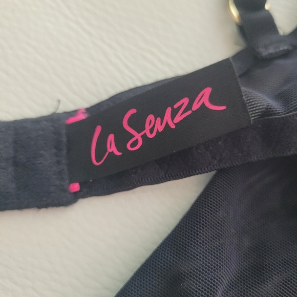 La SENZA body suit w/stocking straps - Picture 4 of 4